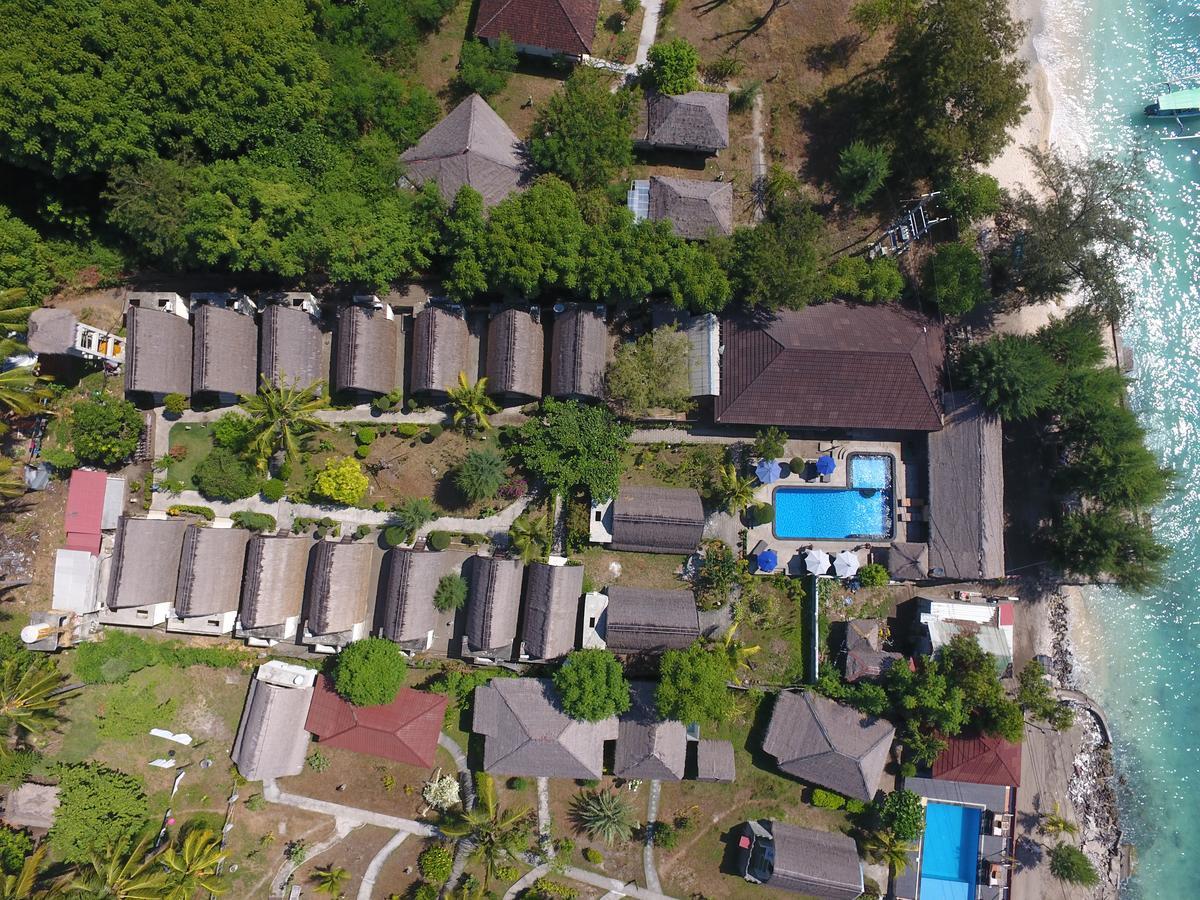 Sandy Beach Hotel 3*