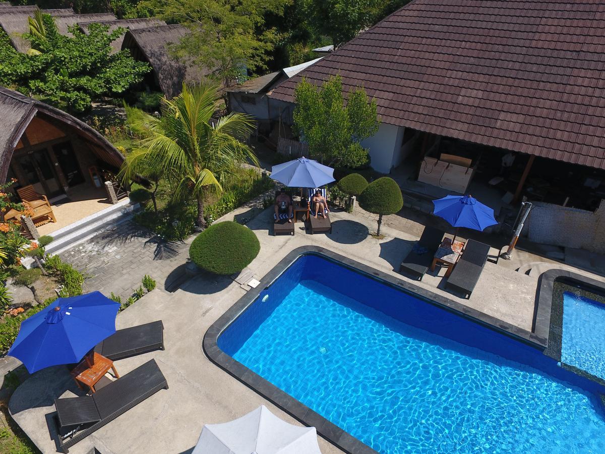Sandy Beach 3*